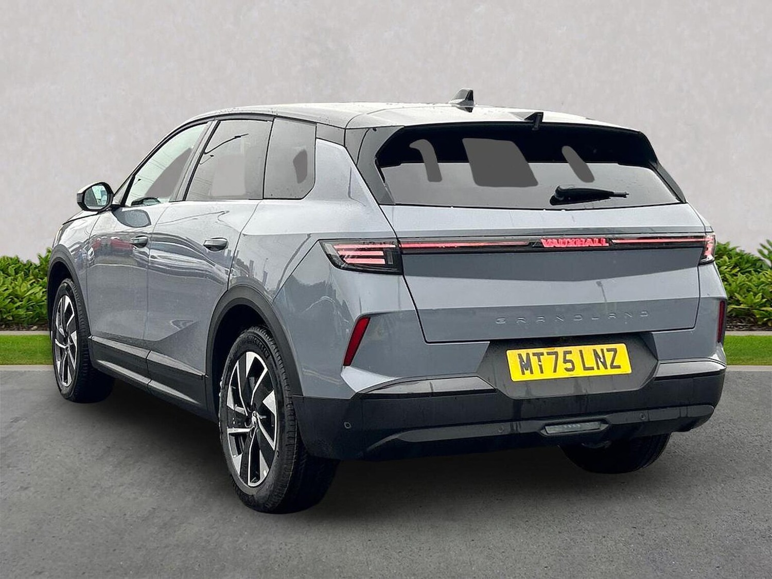 Used Vauxhall Grandland 2025 for sale - 76263260: Photo 2