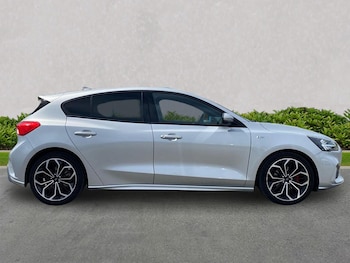 Used Ford Focus 2020 for sale - 78992461: Photo
