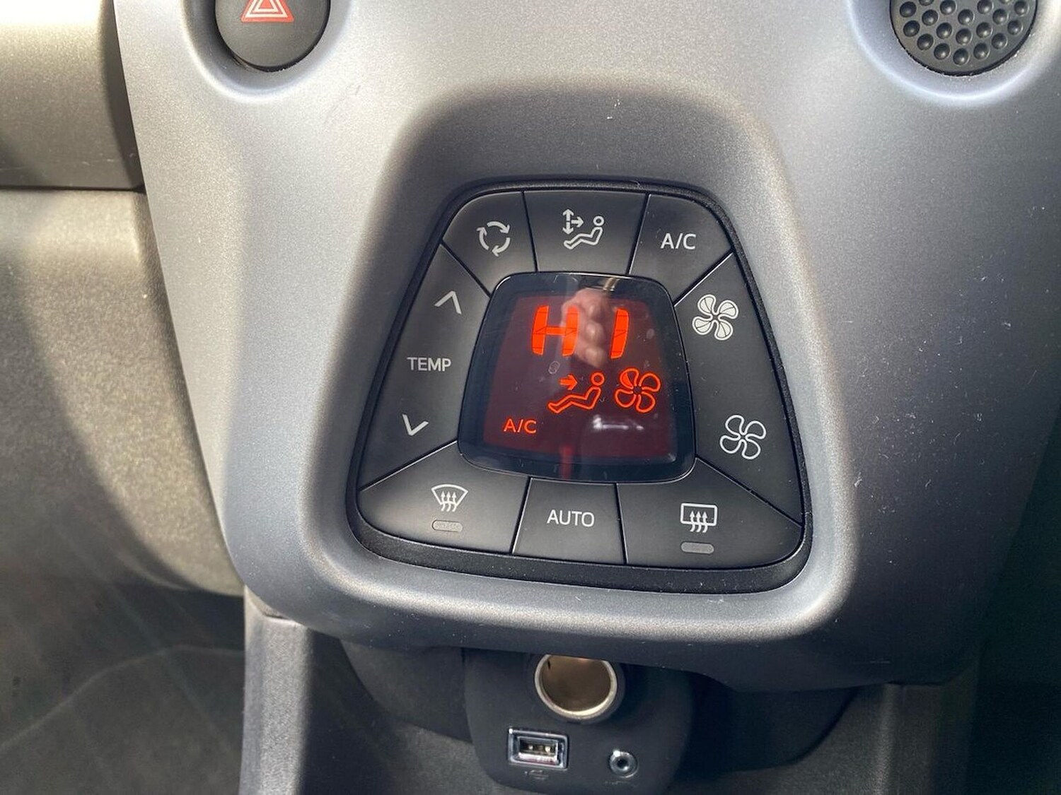 Used Toyota AYGO 2020 for sale - 76413978: Photo 12