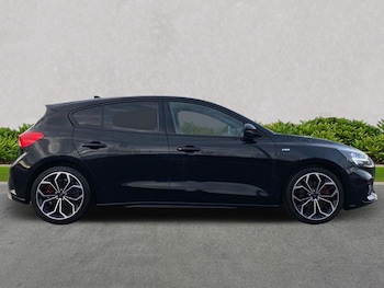 Used Ford Focus 2020 for sale - 76211964: Photo 3
