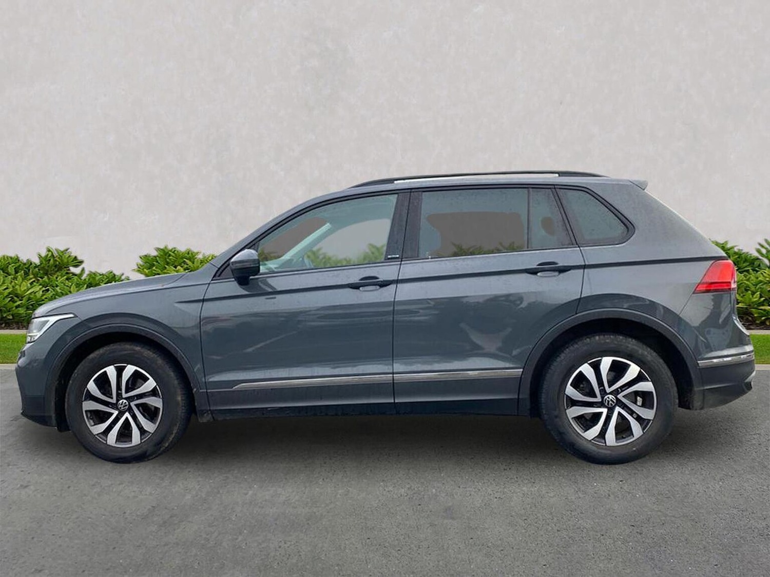 Used Volkswagen Tiguan 2021 for sale - 76859200: Photo 19