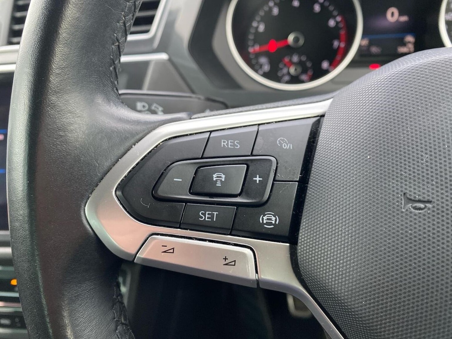 Used Volkswagen Tiguan 2021 for sale - 76859200: Photo 26