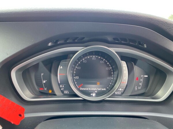 Used Volvo V40 2018 for sale - 76193222: Photo 10