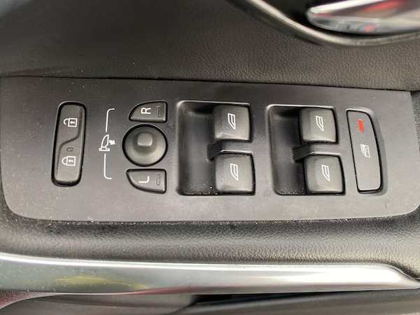 Used Volvo V40 2018 for sale - 76193222: Photo 21
