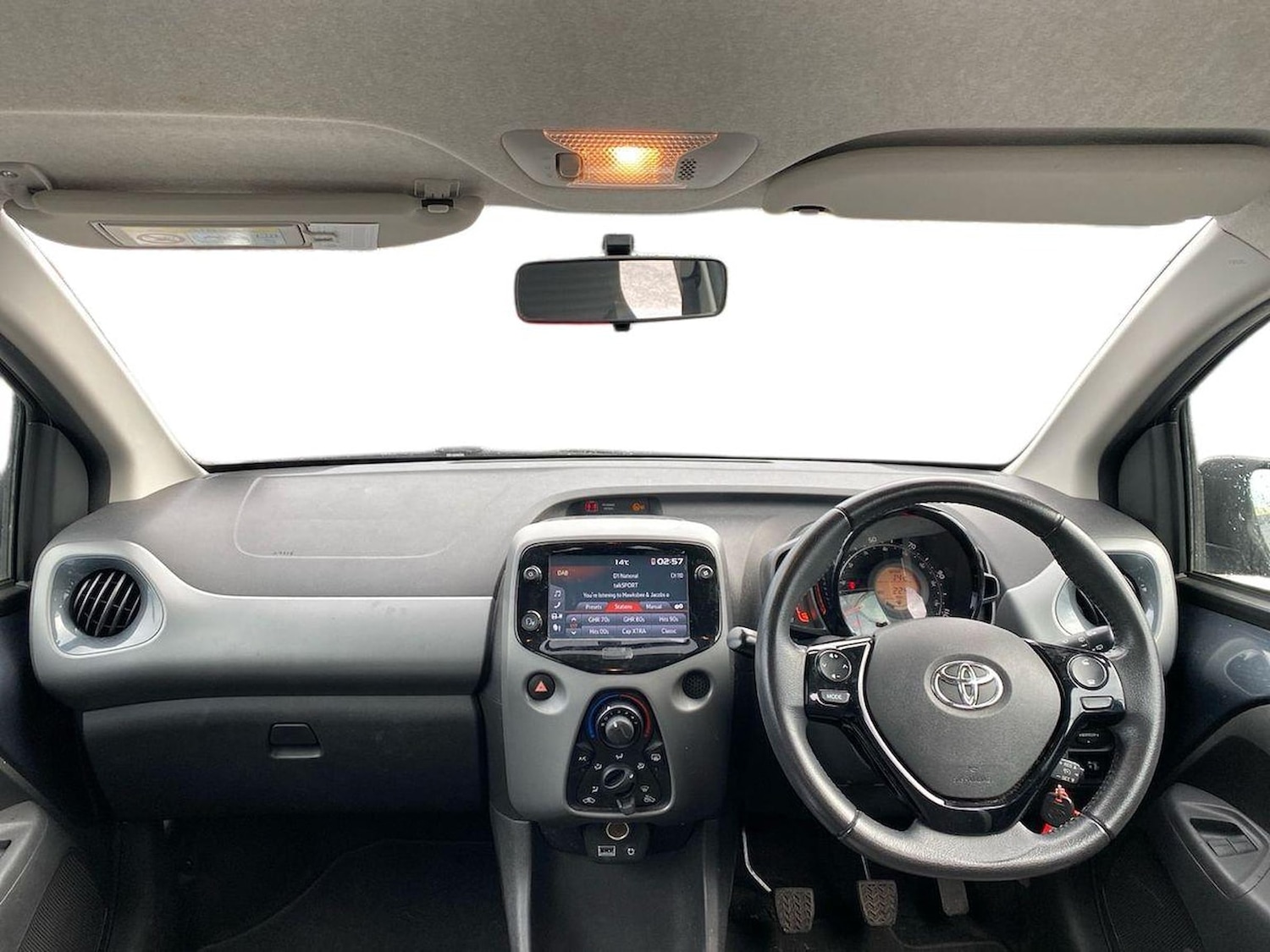 Used Toyota AYGO 2019 for sale - 76335114: Photo 8