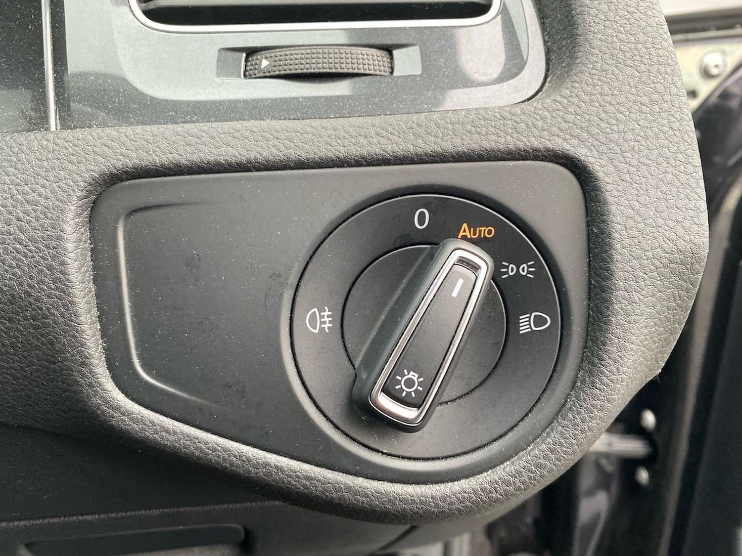 Used Volkswagen Golf 2017 for sale - 76720299: Photo 22