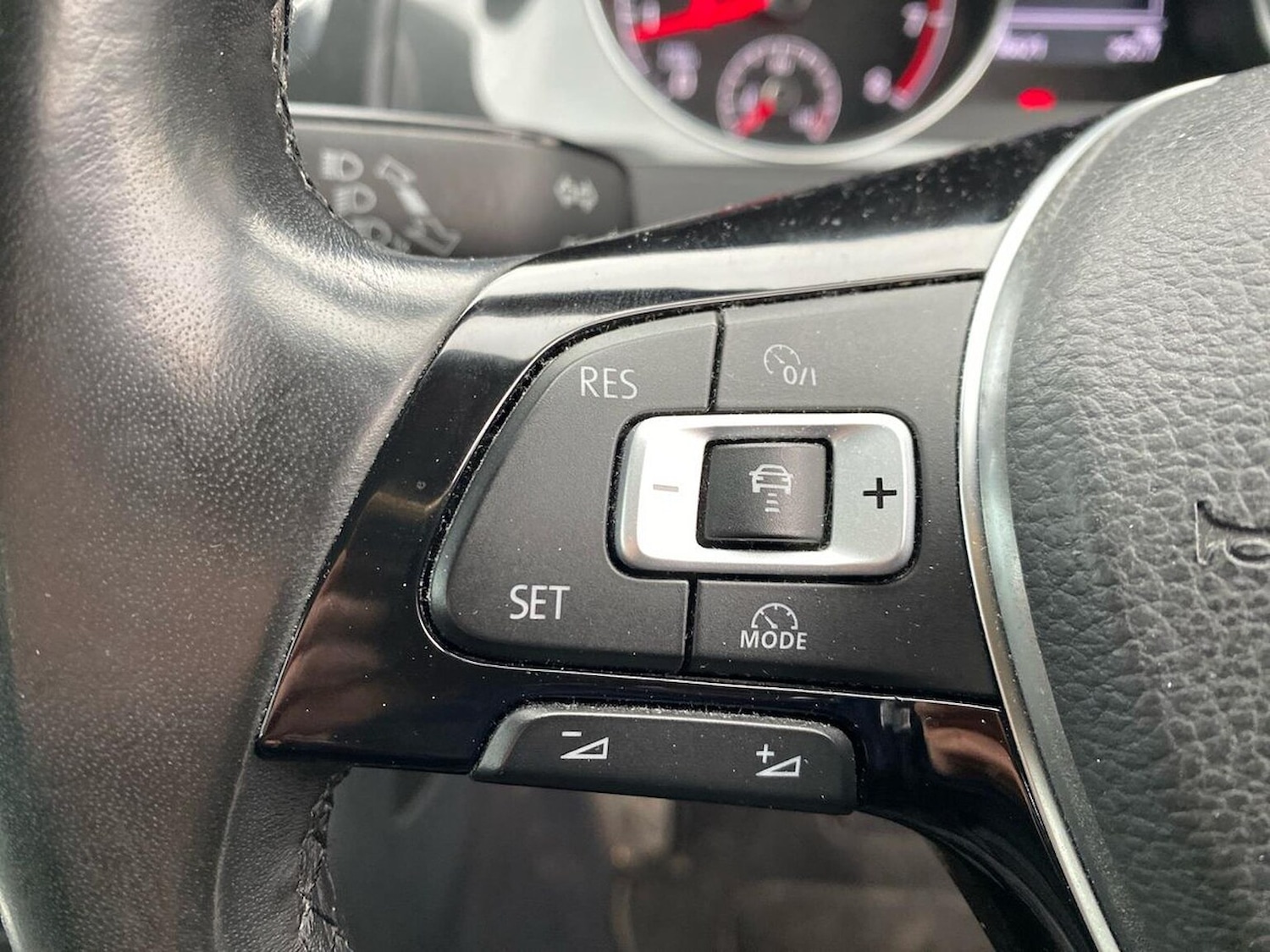 Used Volkswagen Golf 2017 for sale - 76720299: Photo 26