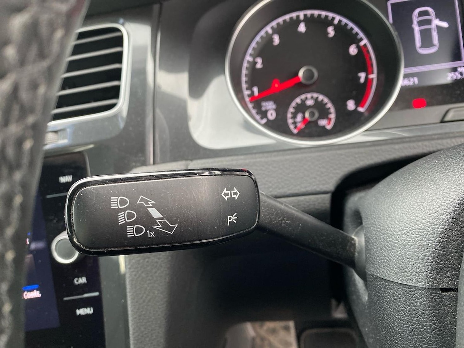 Used Volkswagen Golf 2017 for sale - 76720299: Photo 28