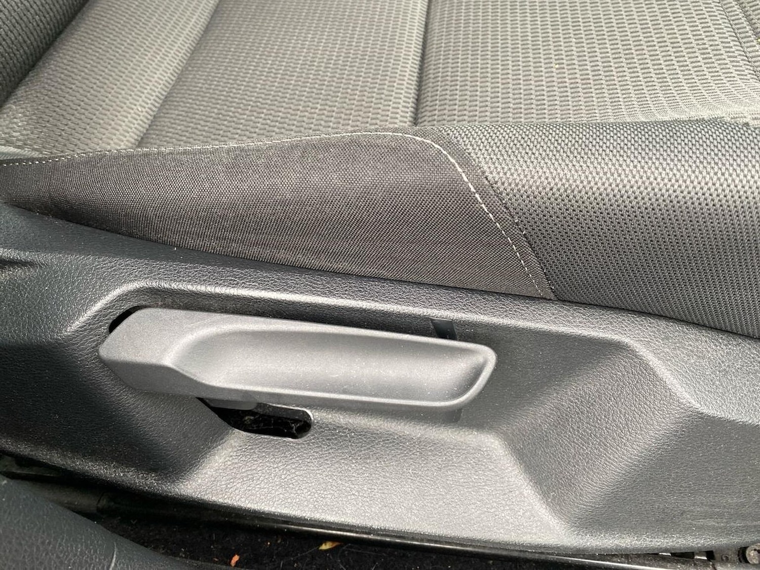 Used Volkswagen Golf 2017 for sale - 76720299: Photo 30