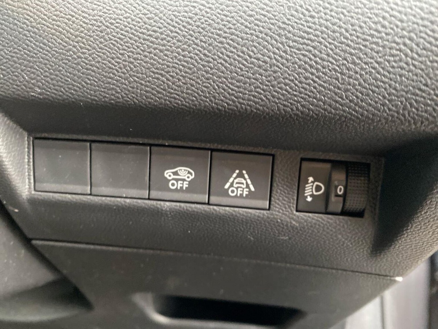 Used Peugeot 208 2022 for sale - 76687320: Photo 22