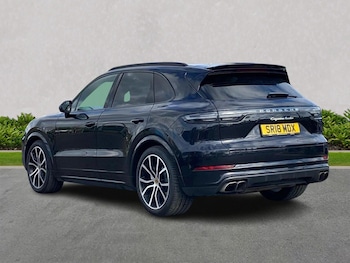 Used Porsche Cayenne 2018 for sale - 75535782: Photo