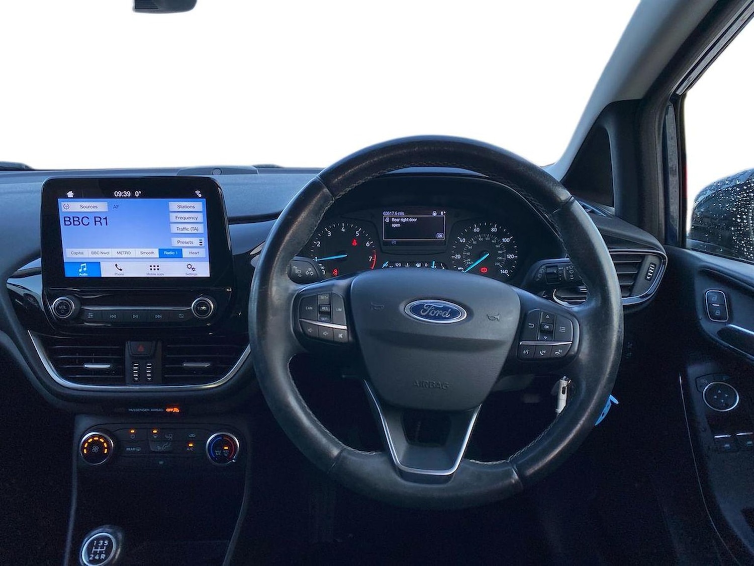 Used Ford Fiesta 2017 for sale - 76799411: Photo 9