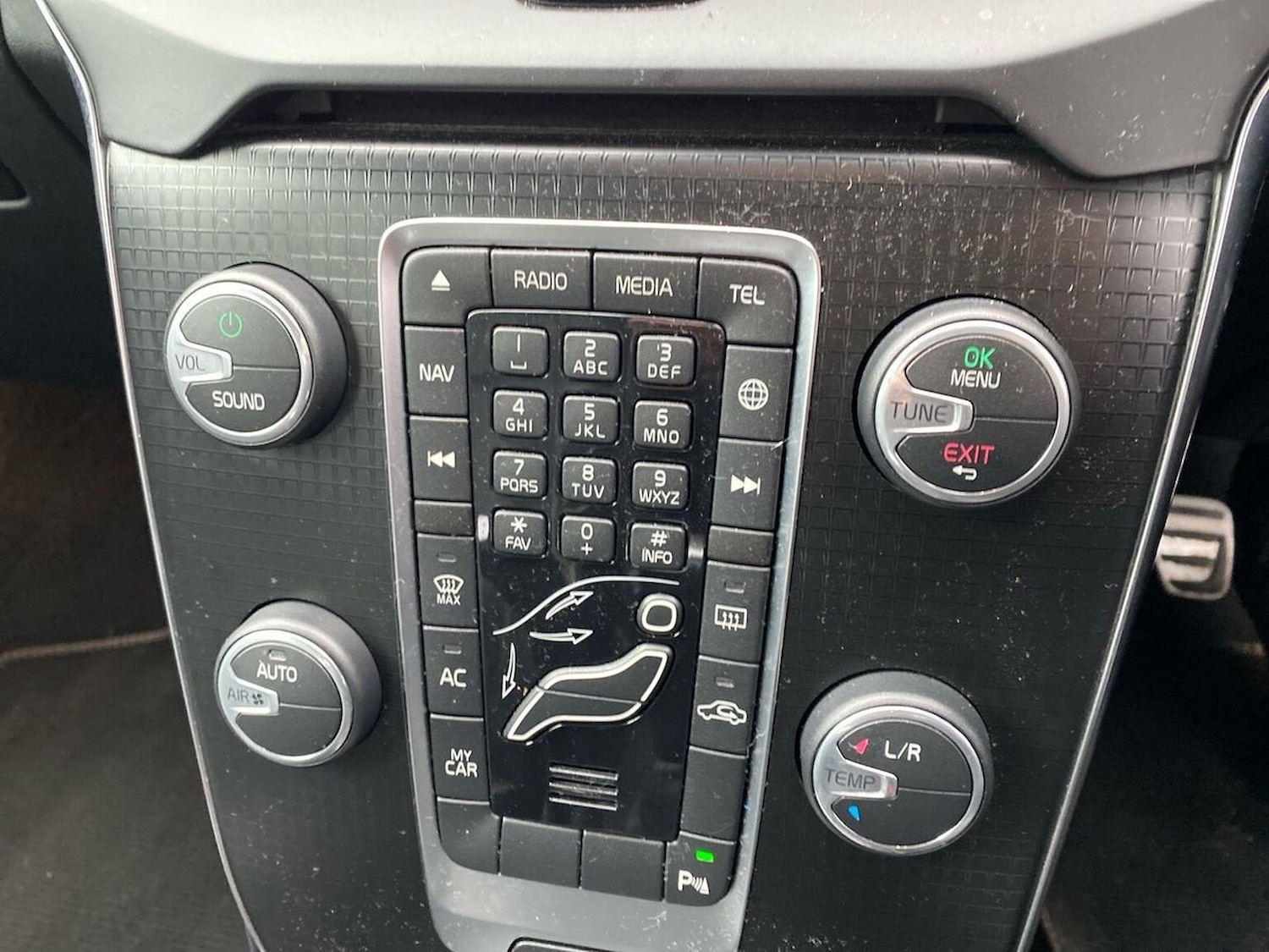 Used Volvo V40 2016 for sale - 76807483: Photo 12