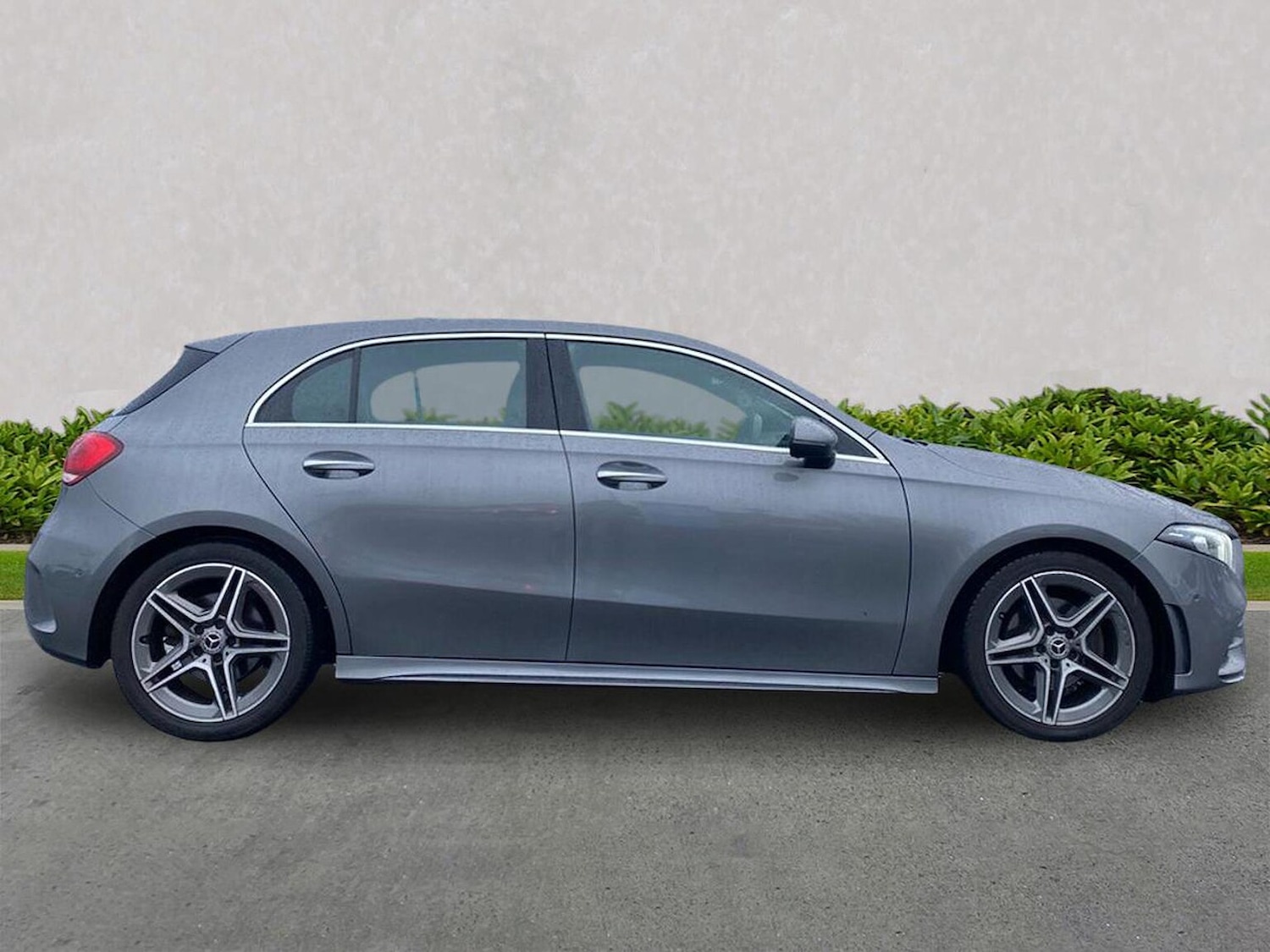 Used Mercedes-Benz A-Class 2018 for sale - 76951185: Photo 3