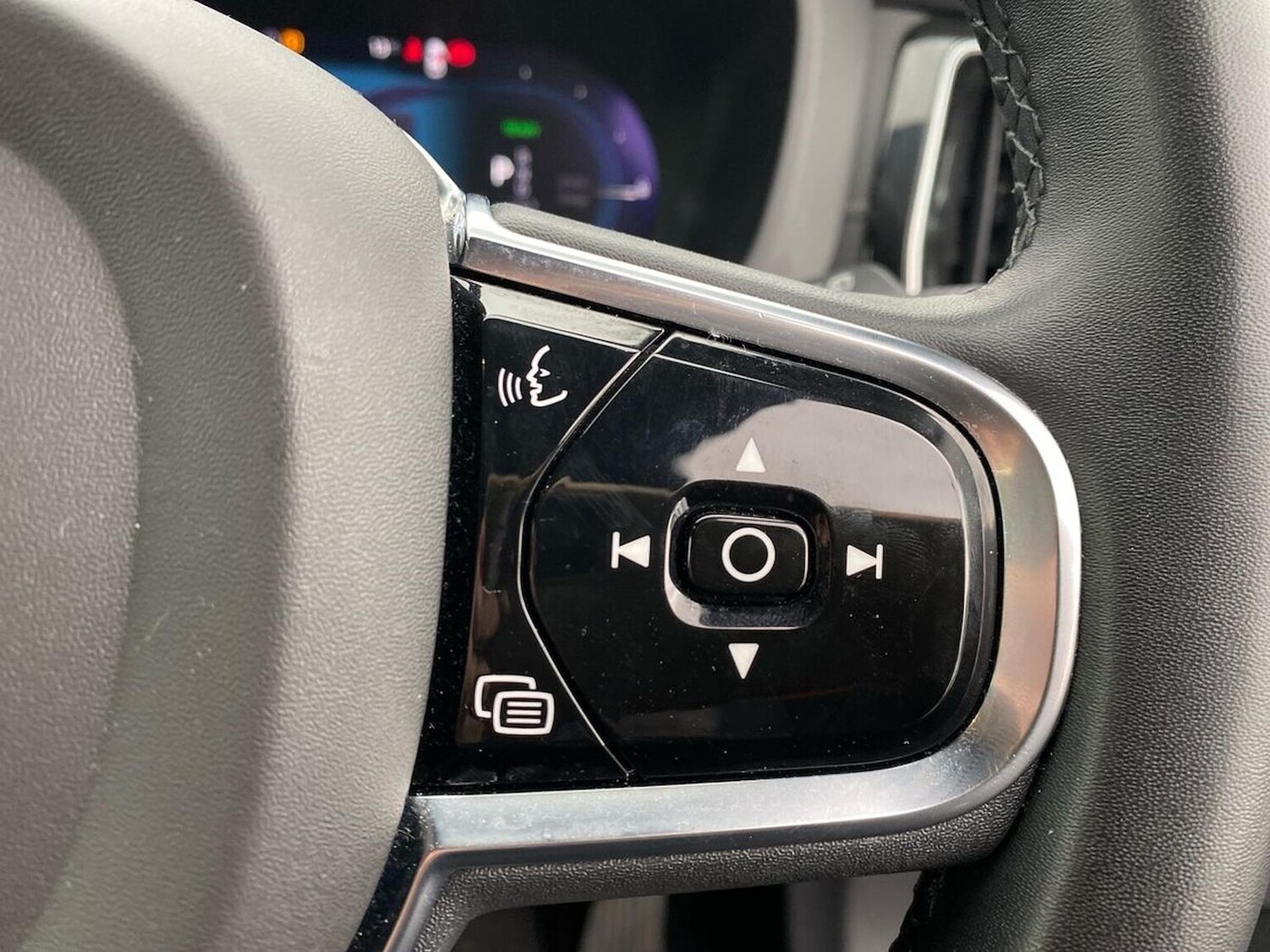 Used Volvo XC60 2023 for sale - 76331094: Photo 27