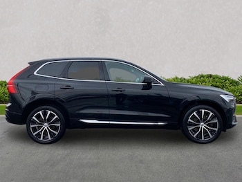 Used Volvo XC60 2023 for sale - 76331094: Photo
