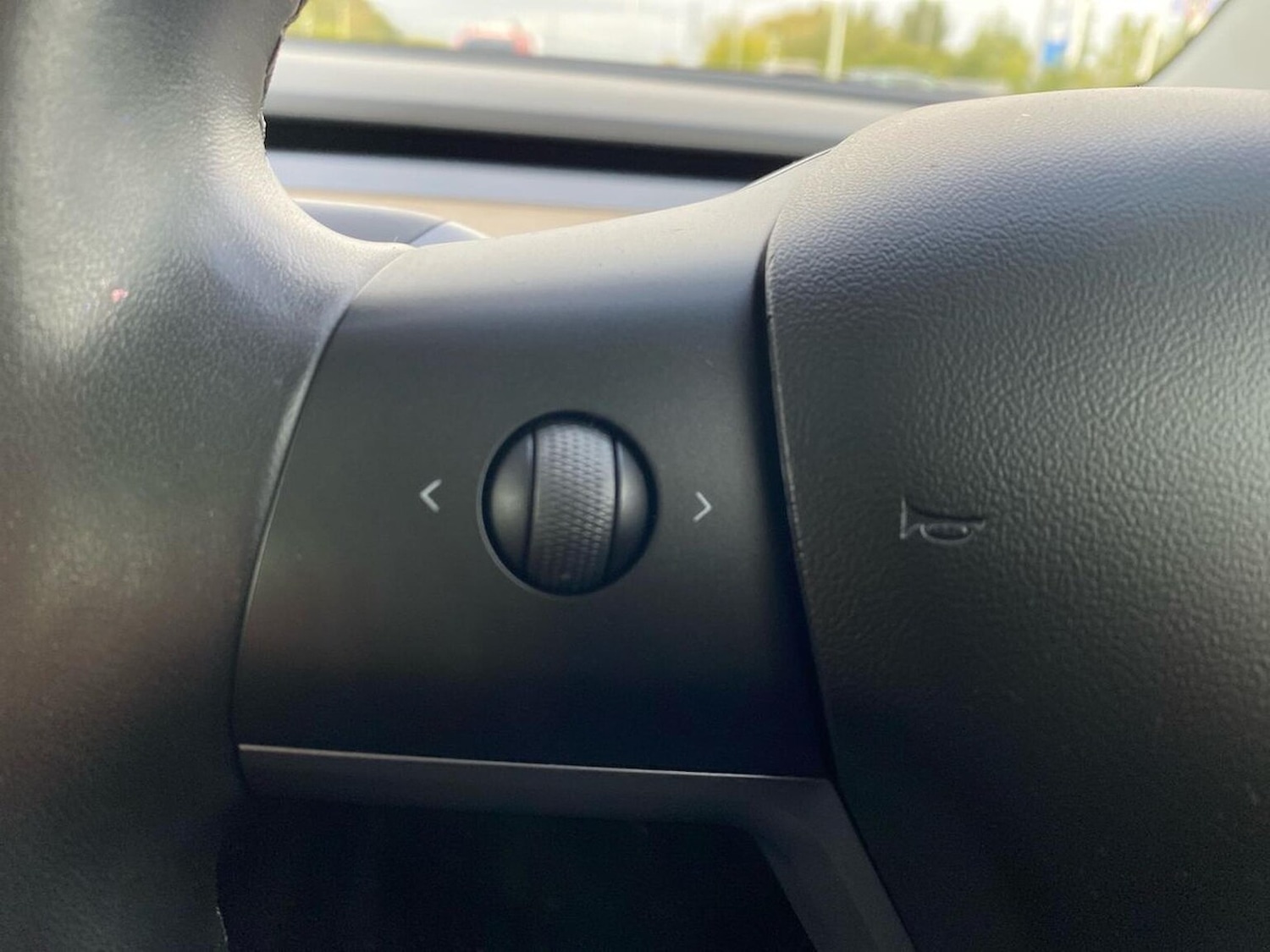 Used Tesla Model 3 2019 for sale - 76170689: Photo 26