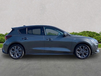 Used Ford Focus 2023 for sale - 78976527: Photo