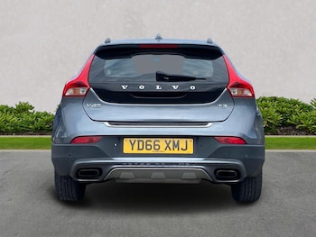 Used Volvo V40 2016 for sale - 75524367: Photo