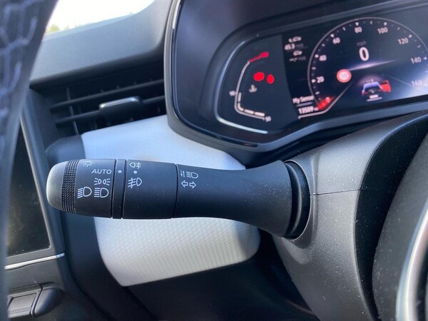 Used Renault Clio 2023 for sale - 76193220: Photo 28
