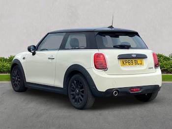 Used MINI Hatch 2019 for sale - 79710589: Photo