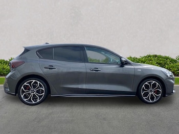 Used Ford Focus 2021 for sale - 78633342: Photo
