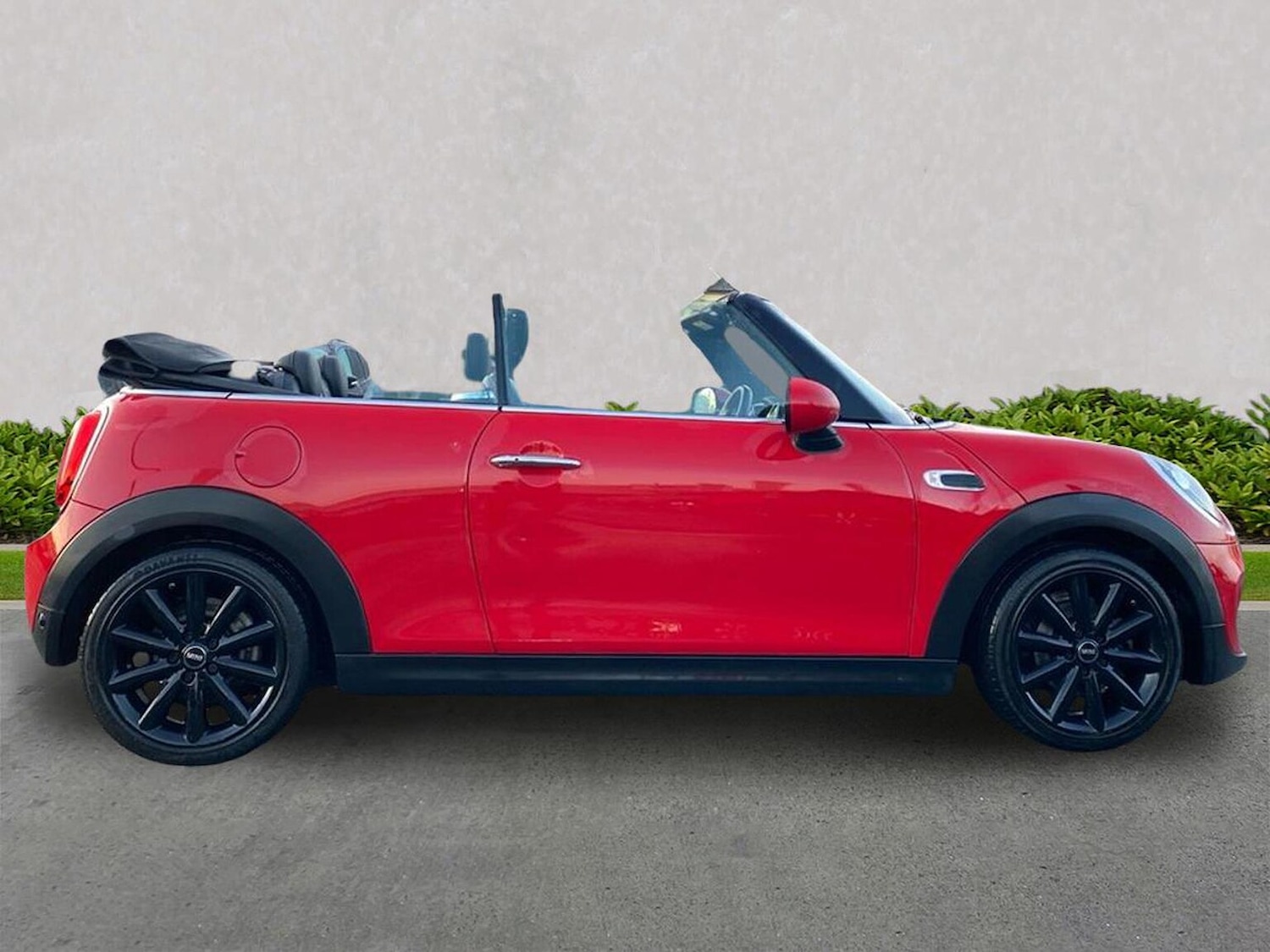 Used MINI Convertible 2018 for sale - 77629391: Photo 3