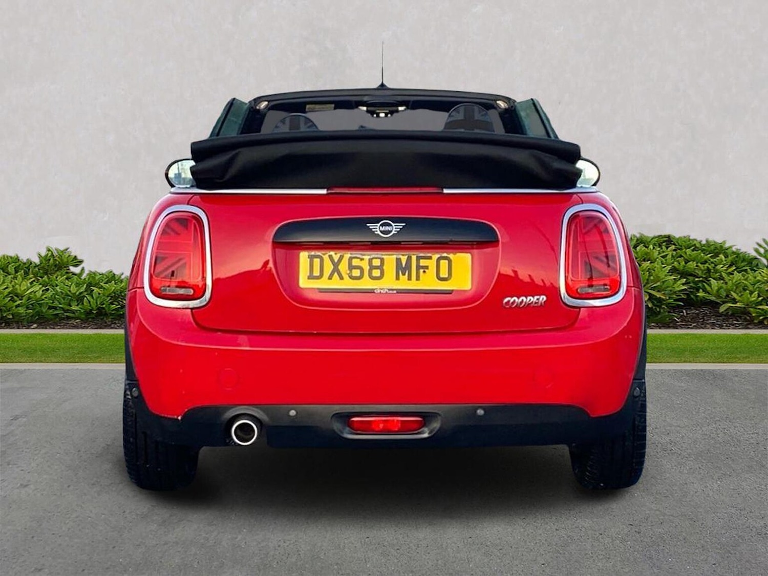 Used MINI Convertible 2018 for sale - 77629391: Photo 4