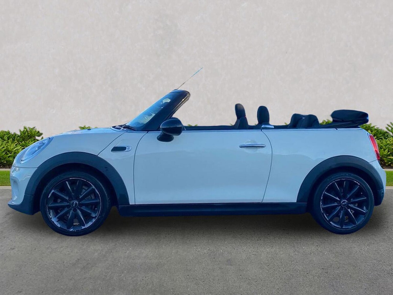 Used MINI Convertible 2017 for sale - 77011922: Photo 21