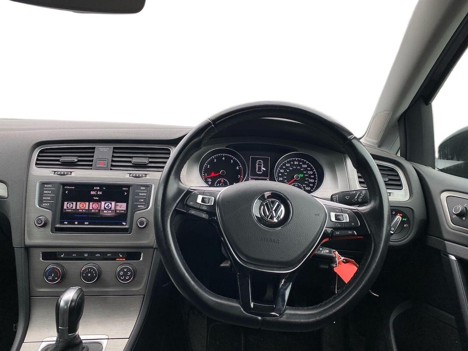 Used Volkswagen Golf 2017 for sale - 76268320: Photo 9