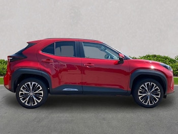 Used Toyota Yaris Cross 2023 for sale - 79205804: Photo