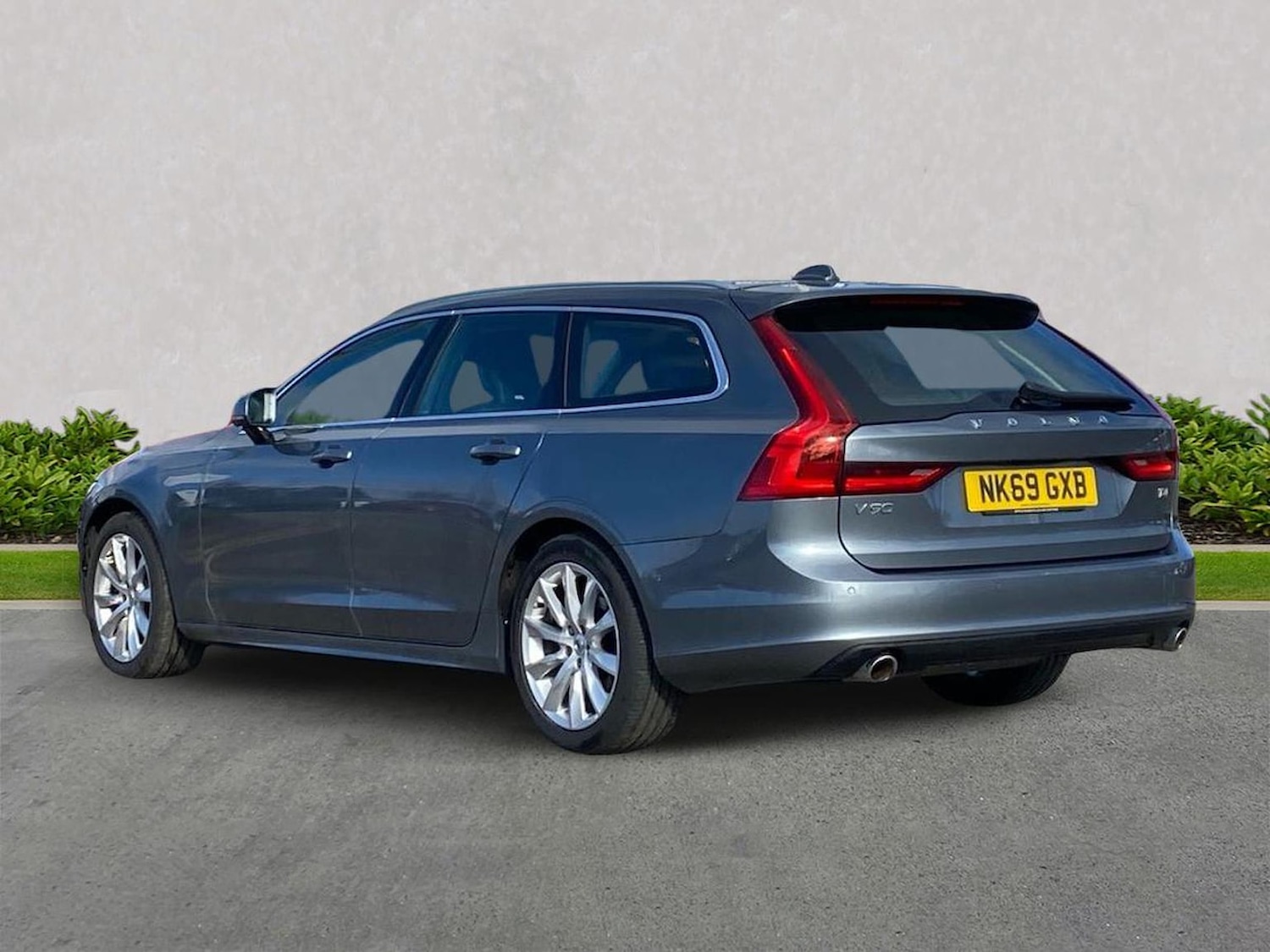 Used Volvo V90 2019 for sale - 78191895: Photo 2