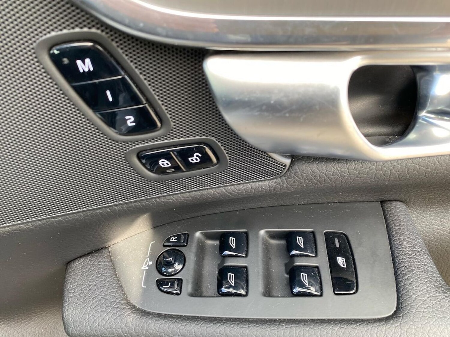 Used Volvo V90 2019 for sale - 78191895: Photo 23