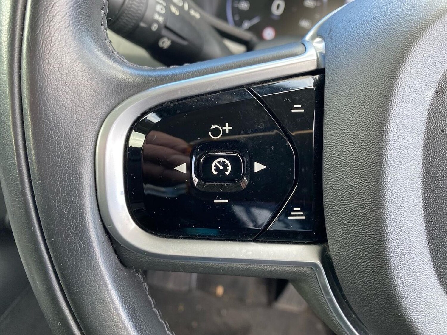 Used Volvo V90 2019 for sale - 78191895: Photo 28