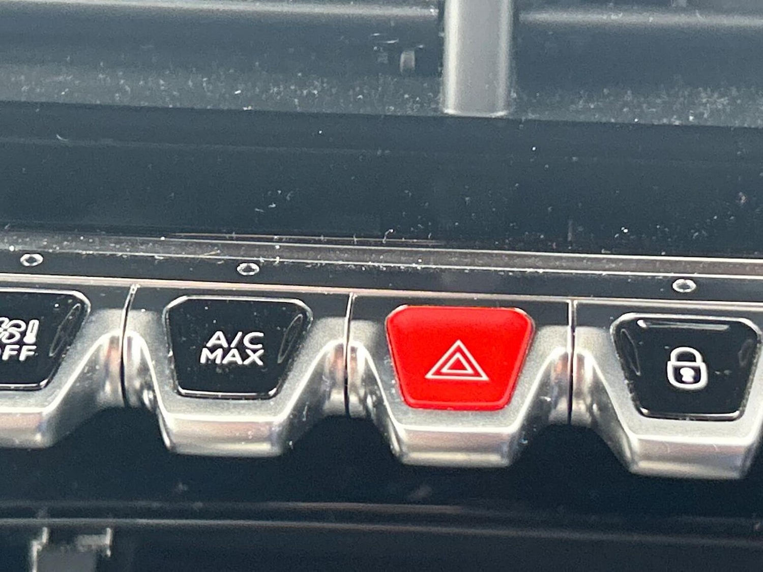 Used Peugeot 2008 2023 for sale - 76170687: Photo 22