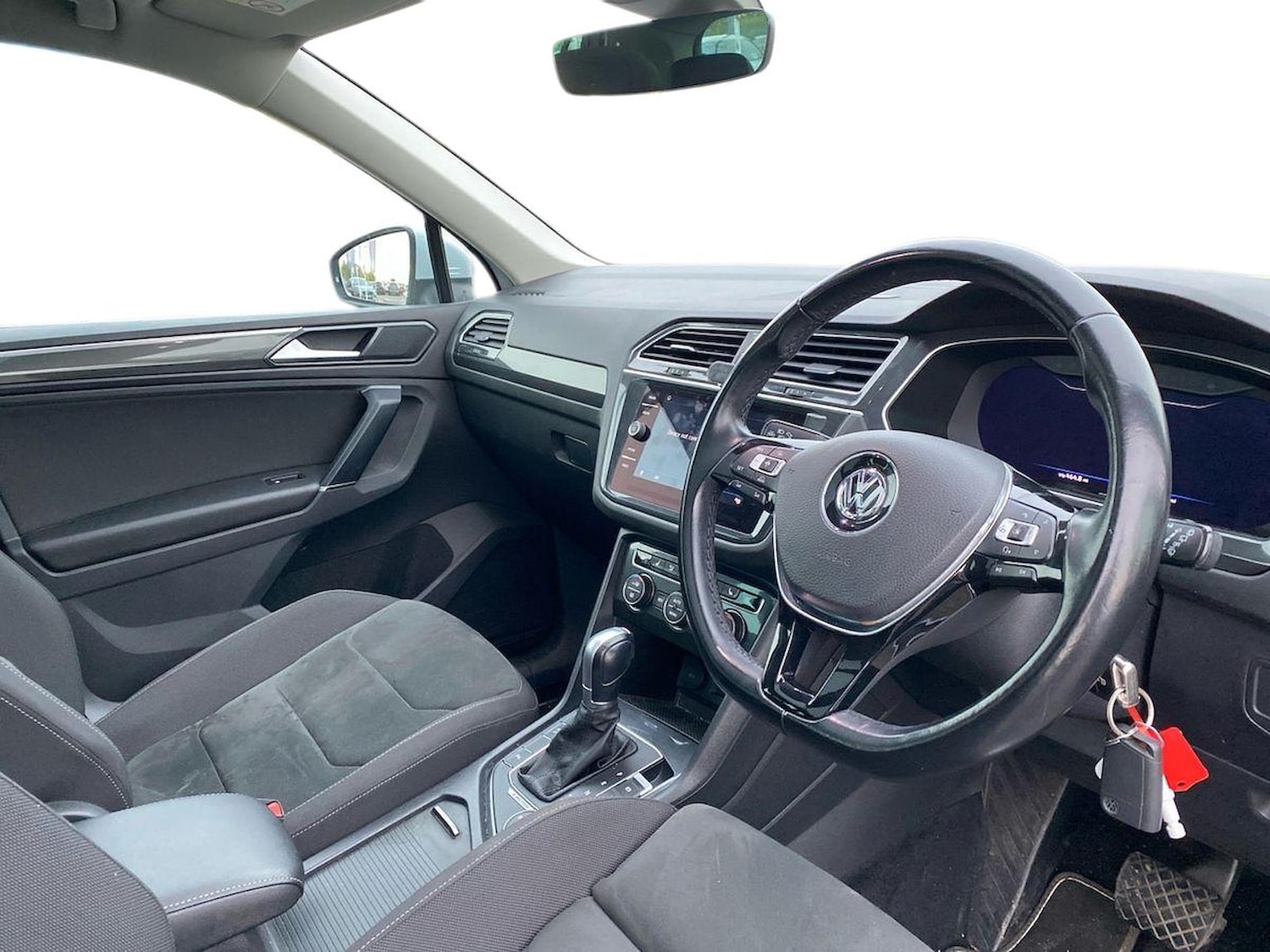 Used Volkswagen Tiguan 2018 for sale - 76559825: Photo 15