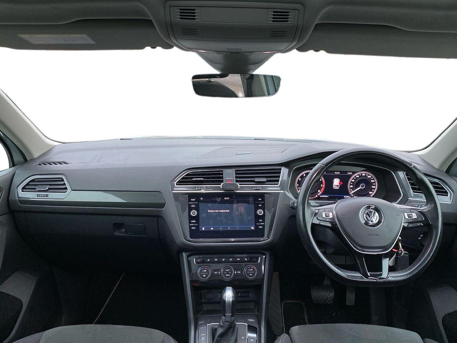 Used Volkswagen Tiguan 2018 for sale - 76559825: Photo 8