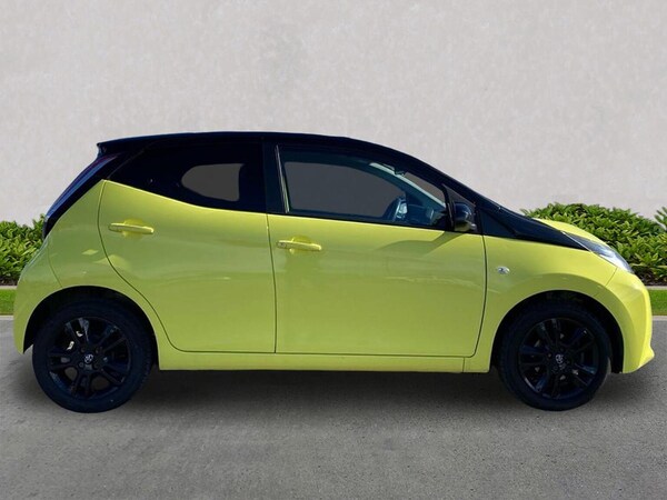 Used Toyota AYGO 2017 for sale - 76198433: Photo 3
