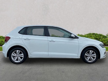 Used Volkswagen Polo 2018 for sale - 76637726: Photo