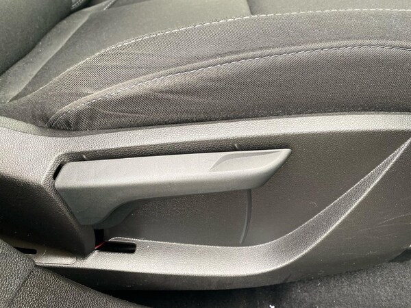 Used Renault Captur 2020 for sale - 76198435: Photo 30