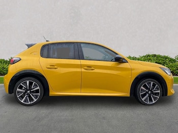 Used Peugeot 208 2022 for sale - 76268321: Photo