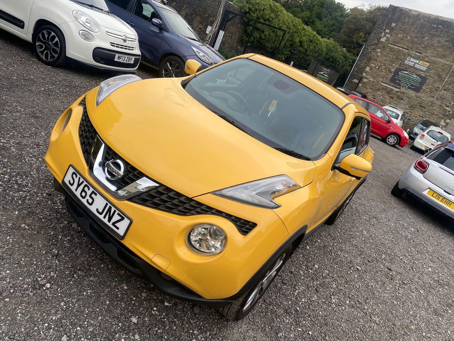 Used Nissan Juke 2015 for sale - 76109791: Photo 2