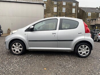 Used Peugeot 107 2011 for sale - 76561007: Photo