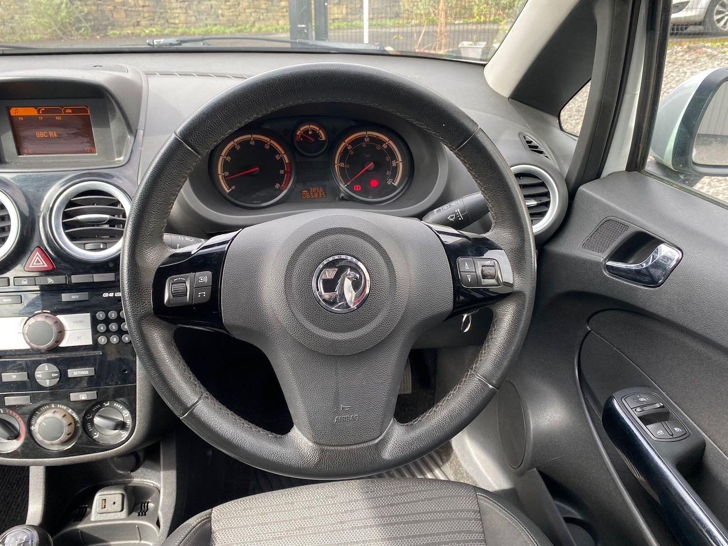 Used Vauxhall Corsa 2014 for sale - 77892546: Photo 18