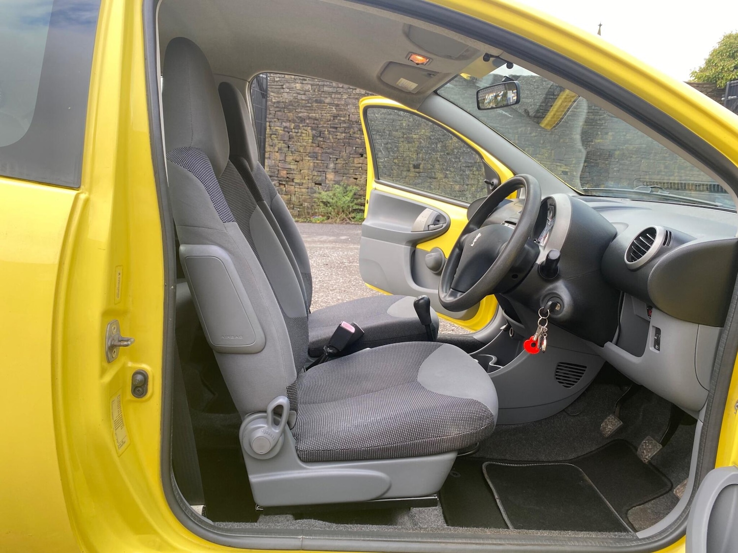 Used Peugeot 107 for sale - 78100194: Photo 5