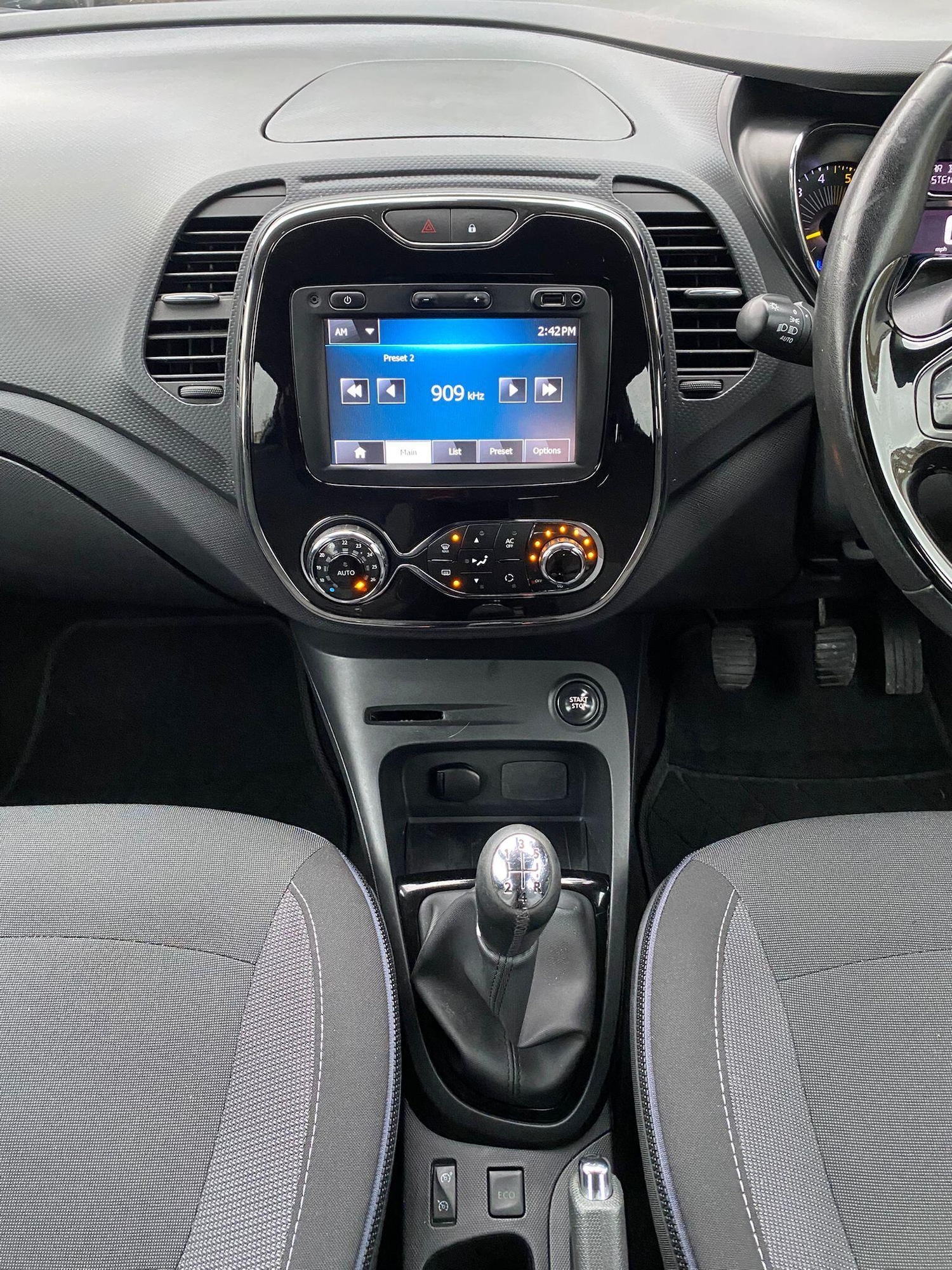 Used Renault Captur 2014 for sale - 76388552: Photo 13