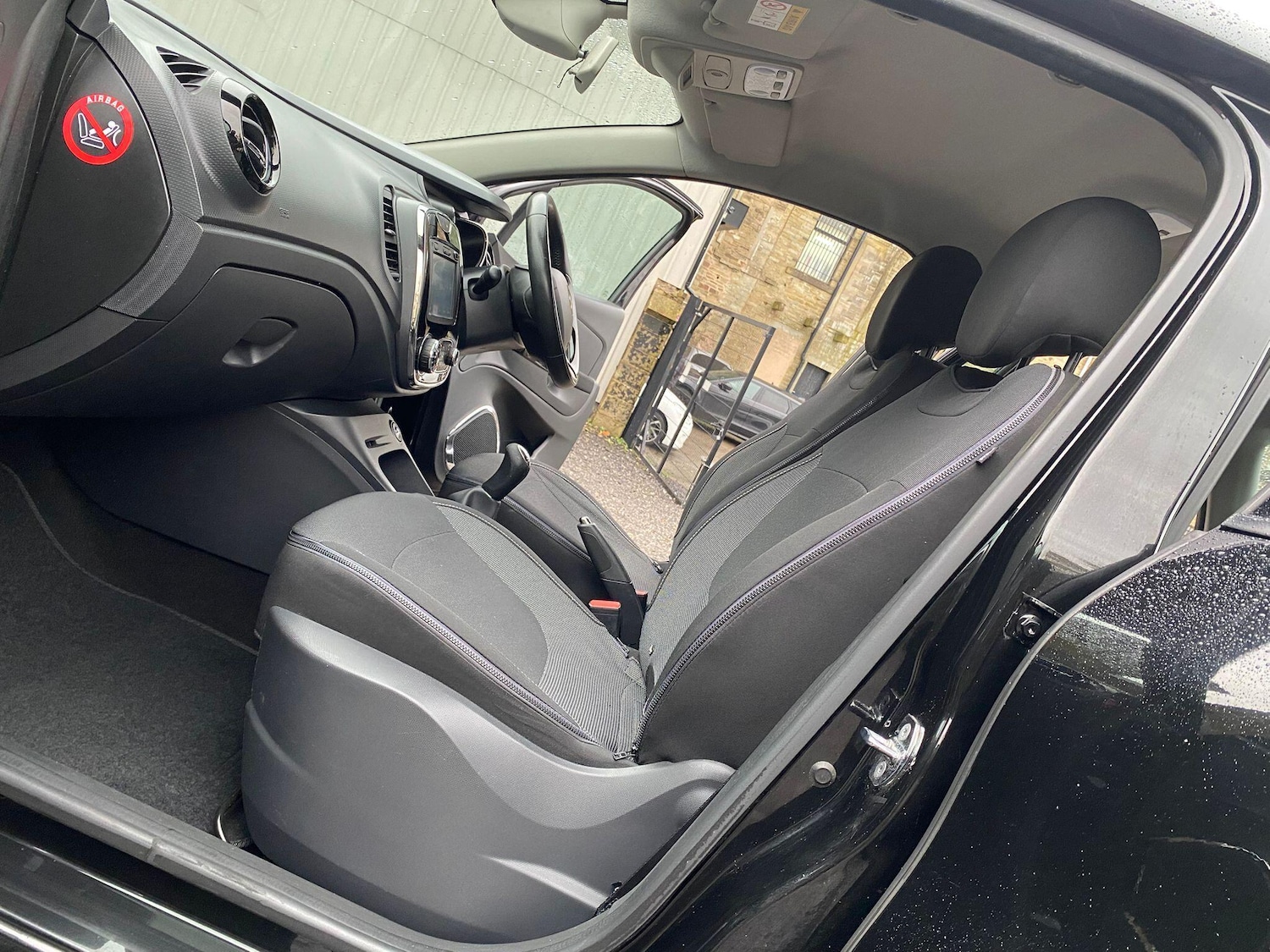 Used Renault Captur 2014 for sale - 76388552: Photo 9