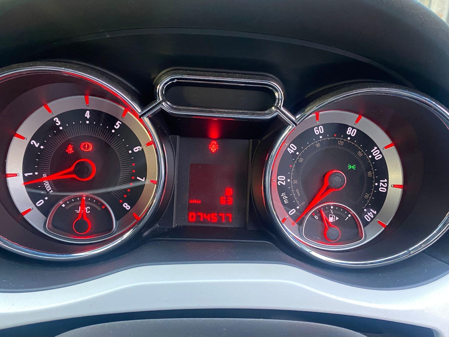 Used Vauxhall ADAM 2015 for sale - 77838584: Photo 15