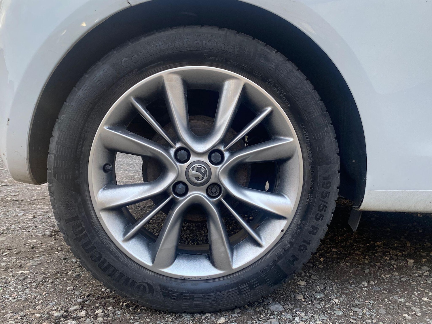 Used Vauxhall ADAM 2015 for sale - 77838584: Photo 16