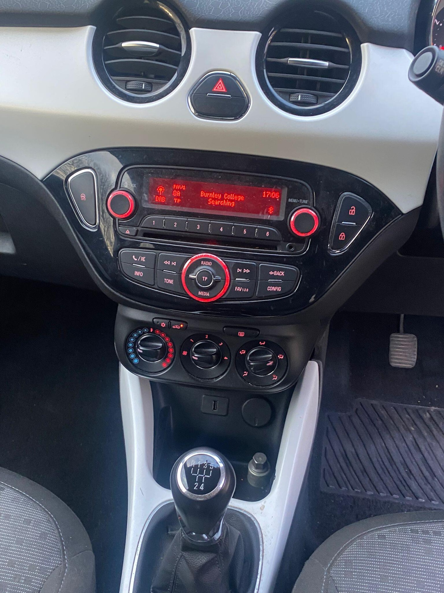 Used Vauxhall ADAM 2015 for sale - 77838584: Photo 18